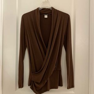 Long sleeve V-neck brown top